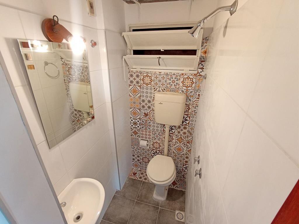 Apartamento en Alquiler. Monoambiente, kitchenette, Baño