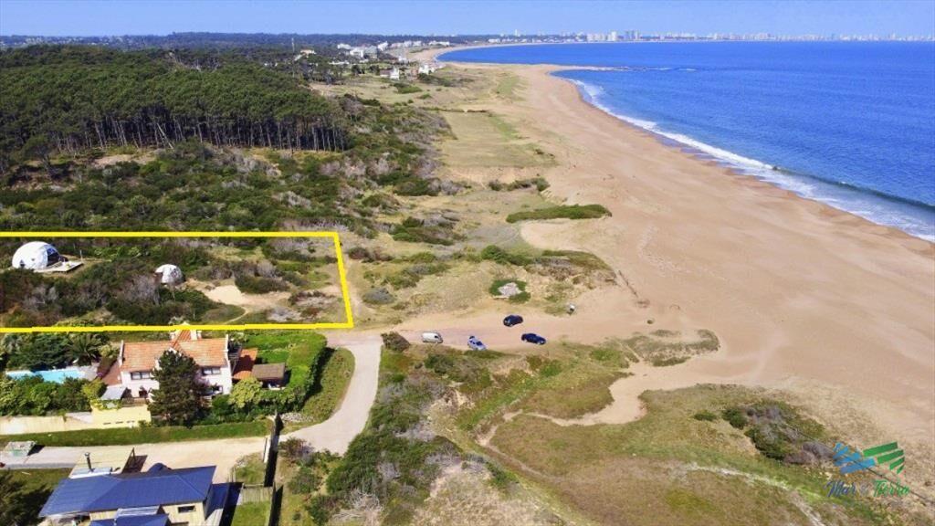 Venta terreno primera linea Playa Mansa