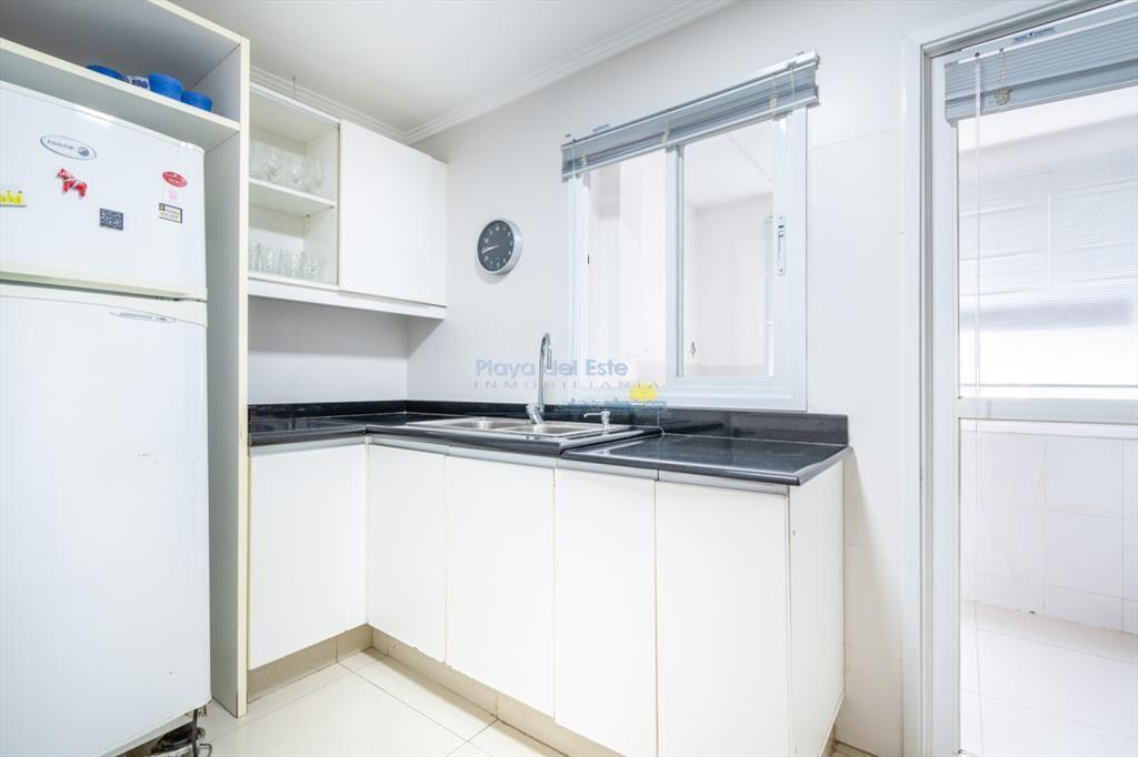 Moderno Apartamento de 3 Dormitorios en Alquiler Anual, Pla