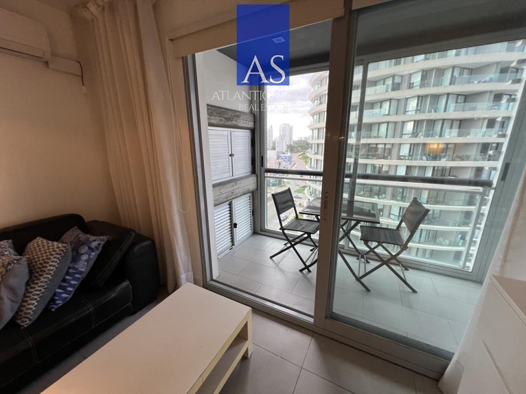 Apartamento de 2 dormitorios moderno con propio y