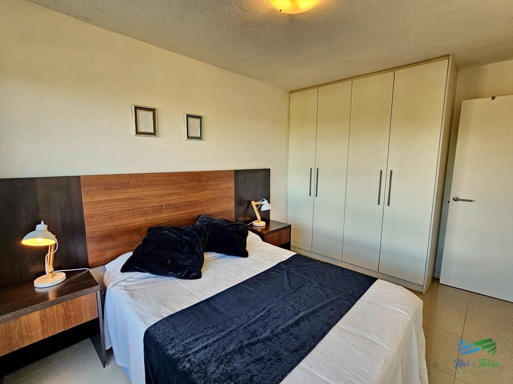 En venta apartamento 1 dormitorio con servicios en Roosevel