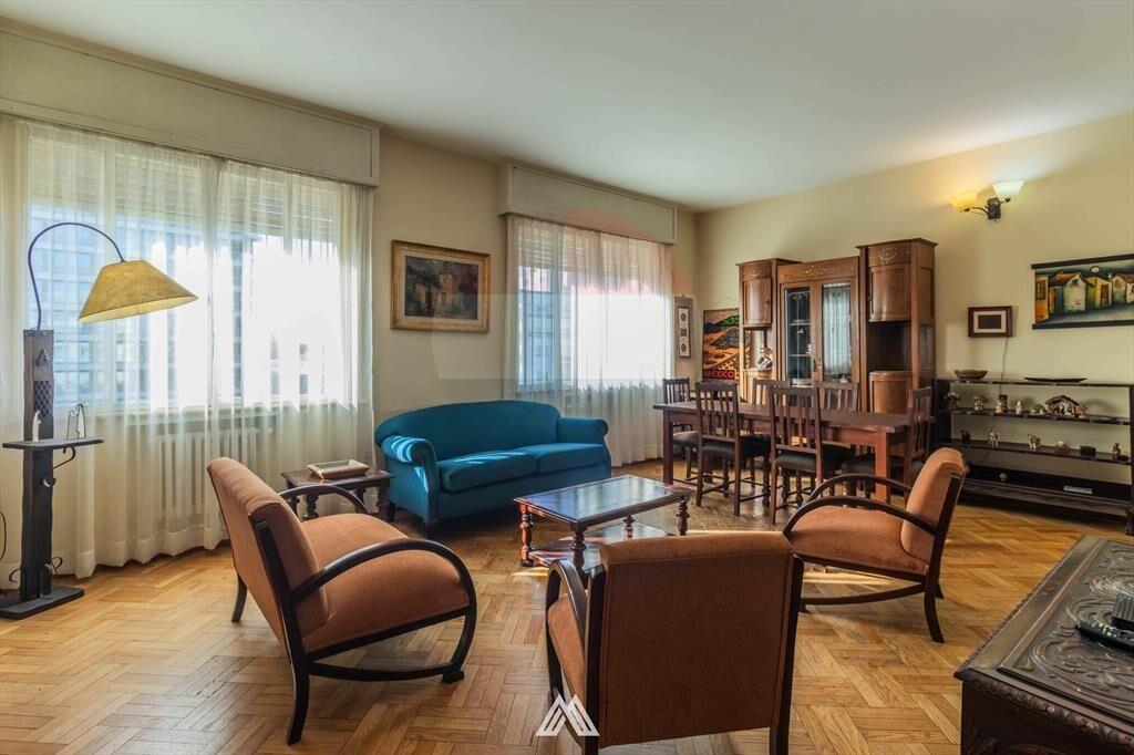VENTA APARTAMENTO, 5 DORMITORIOS SOBRE BULEVAR