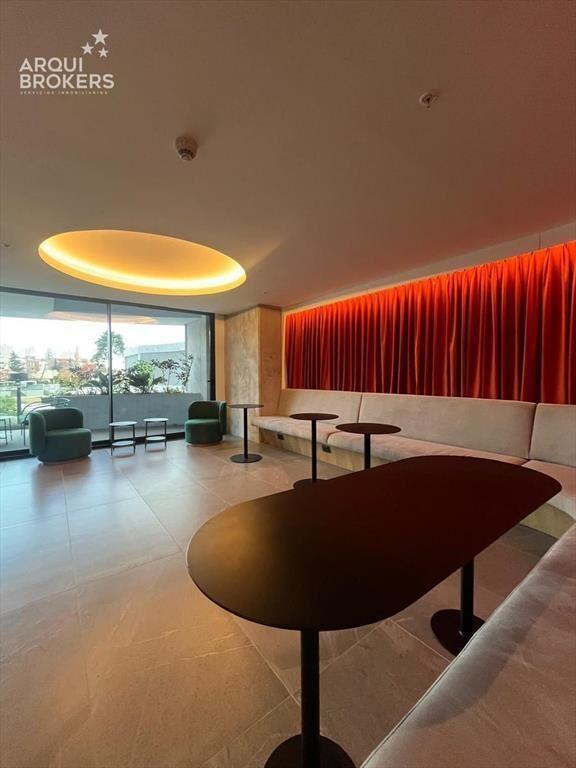 Apartamento de tres dormitorios en venta en Parque Roosevel