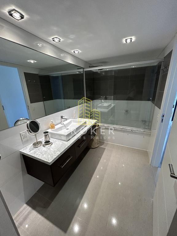 Alquiler de lujoso apartamento en la mejor zona