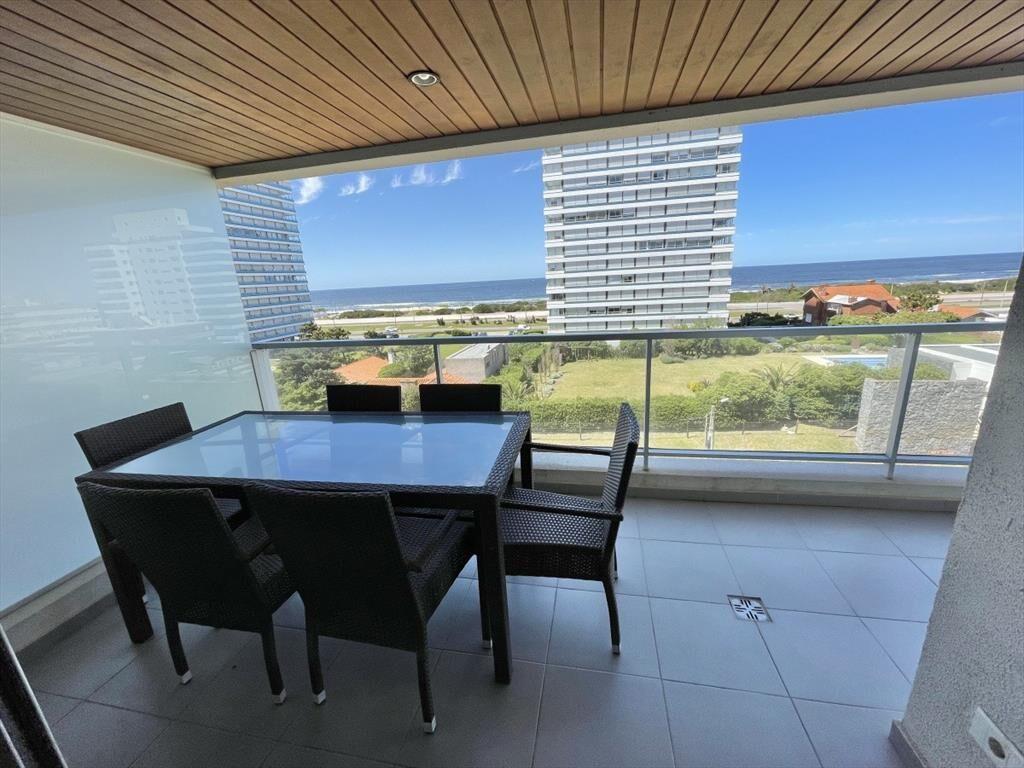 VENTA APARTAMENTO 2 DORMITORIOS BRAVA EDIFICIO VISTA BRAVA