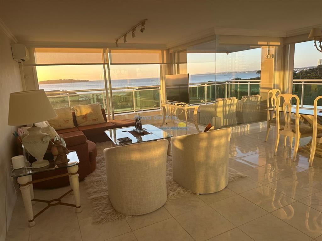 Apartamento en Alquiler temporal de 3 dormitorios