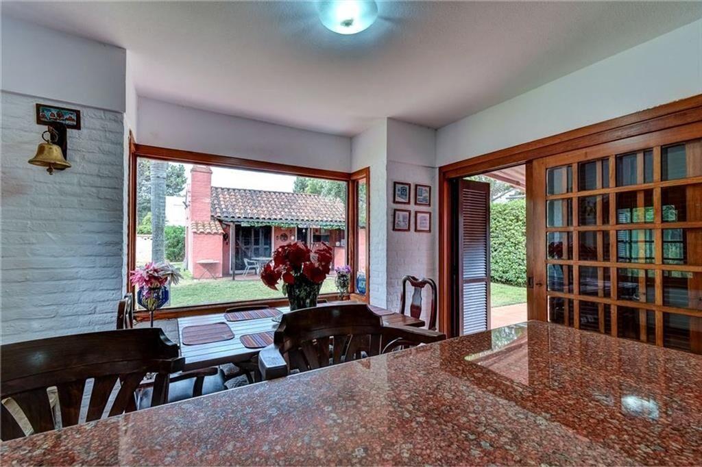 CASA VENTA PORTEZUELO PUNTA BALLENA 150 M DEL MAR