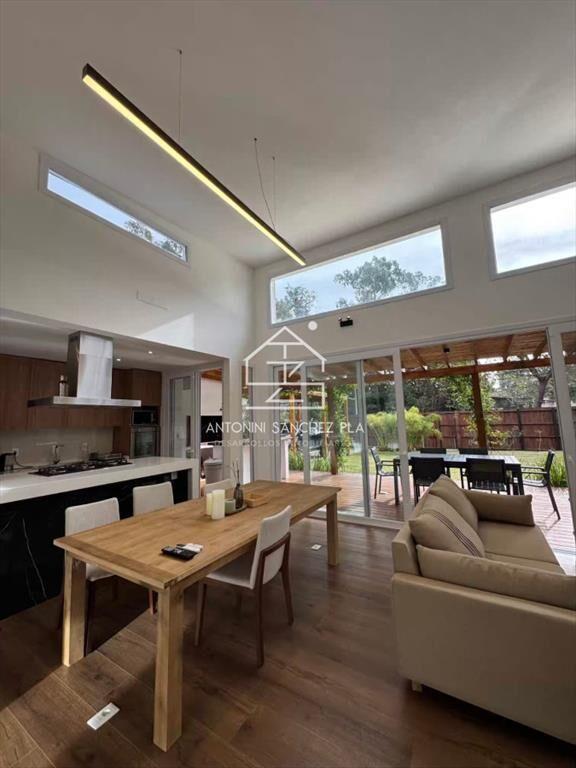 Casa en venta moderna - 3 dormitorios Rincón Del