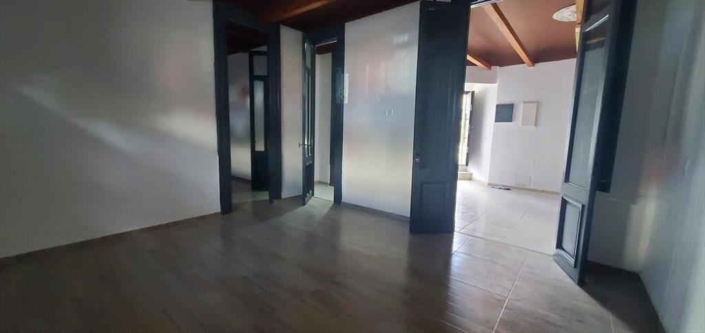 Venta apartamento 5 dormitorios Bella Vista próximo a Agrac