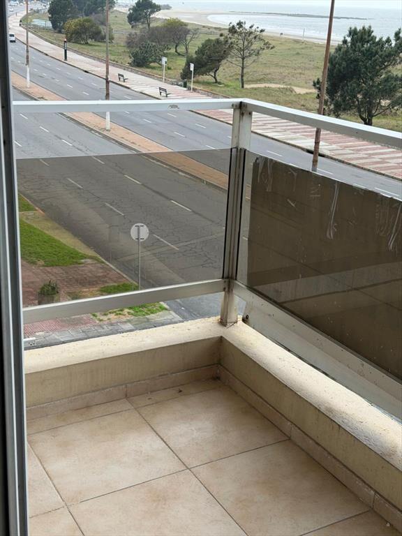 Alquiler apartamento 1 dorm en Malvin, Rambla Rep. de Chile