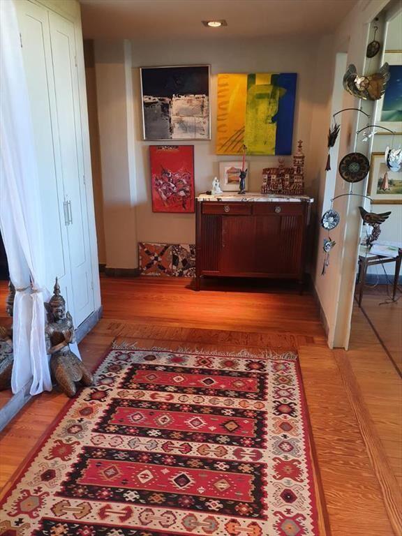 Frente a plaza Matriz, gran vista, 115 m2 , reciclado