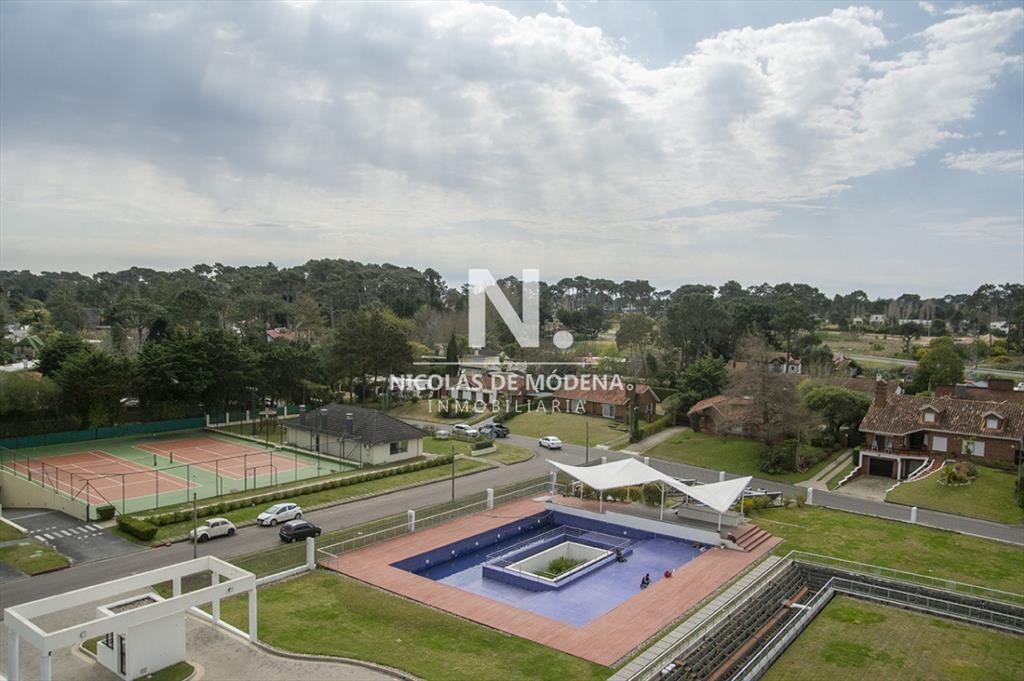 Departamento de 2 dormitorios en venta, Punta del Este