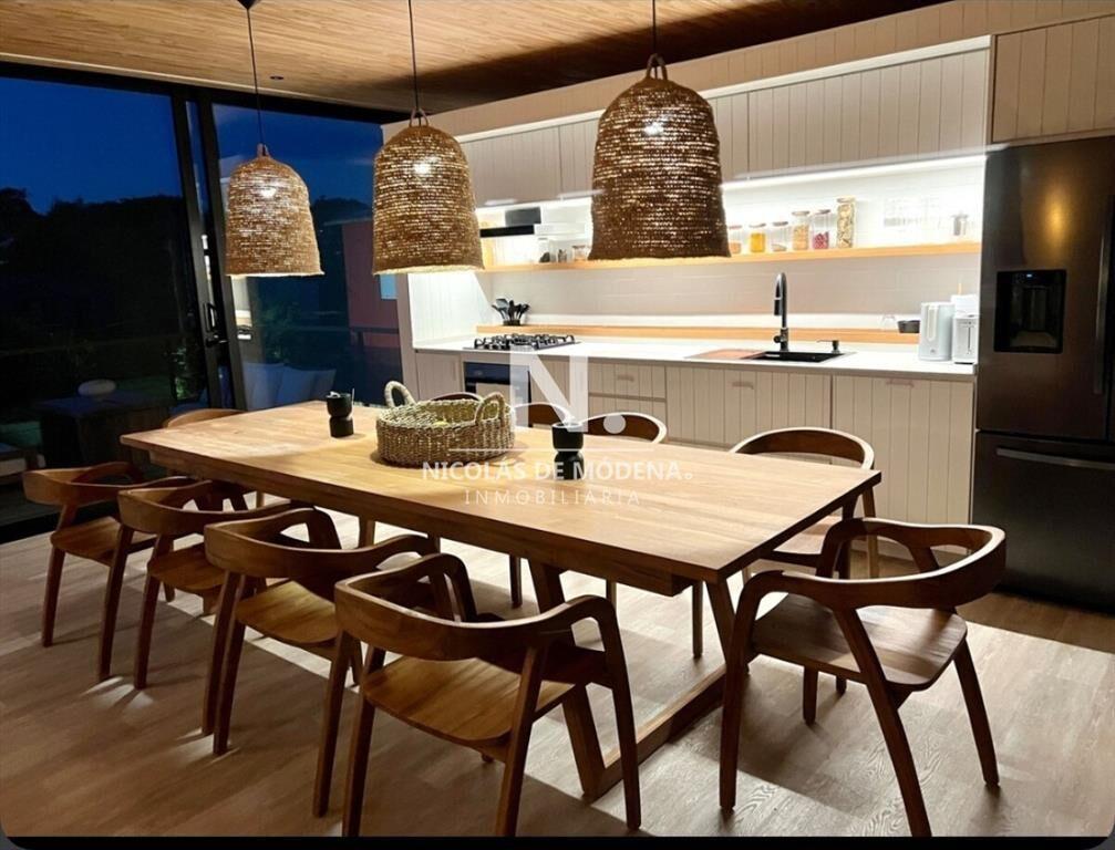 Espectacular casa en venta de 3 dormitorios, con
