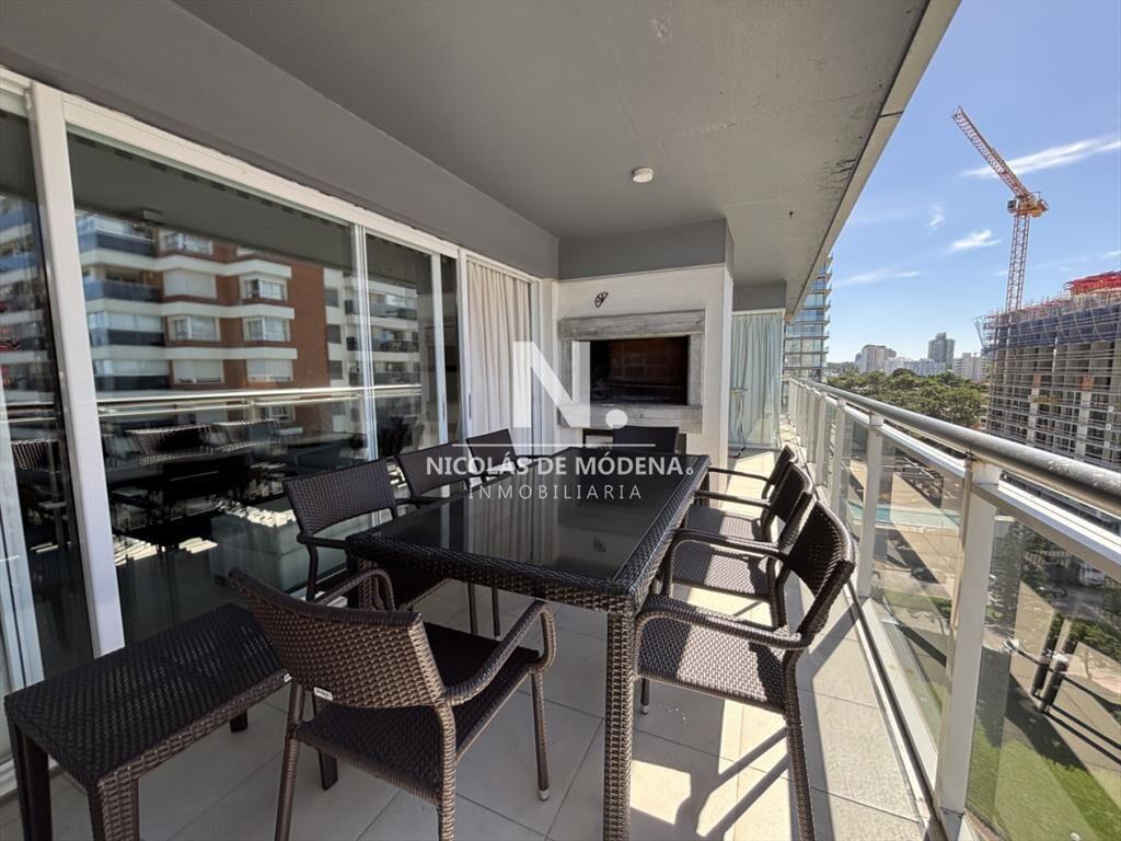 Venta Chiverta Torre Manhattan piso alto