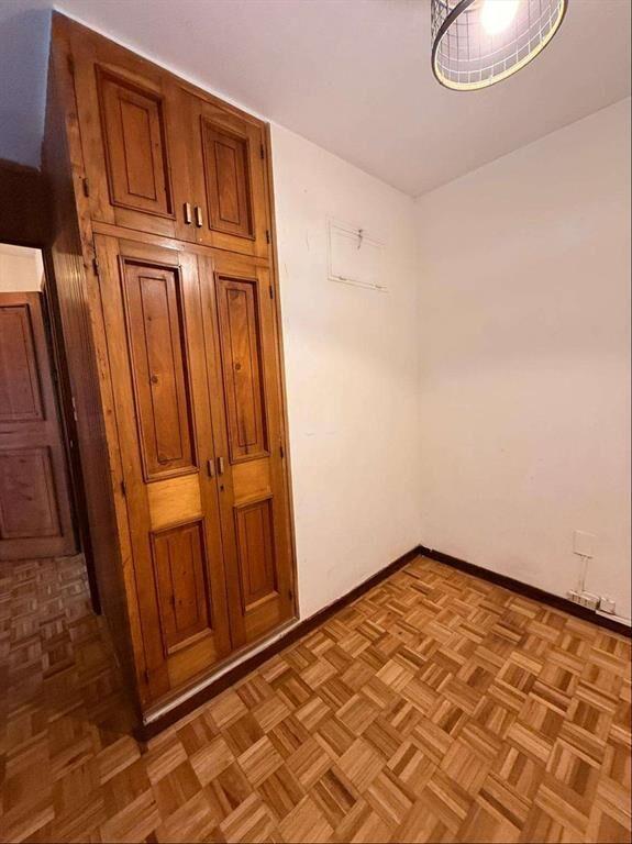 Apartamento al frente, 1 dormitorio, ubicado sobre Benito B