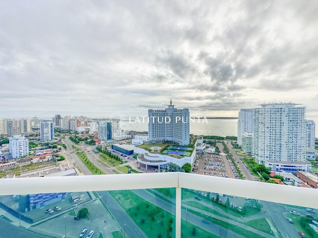 Apartamento de 3 suites más dependencia en Mansa