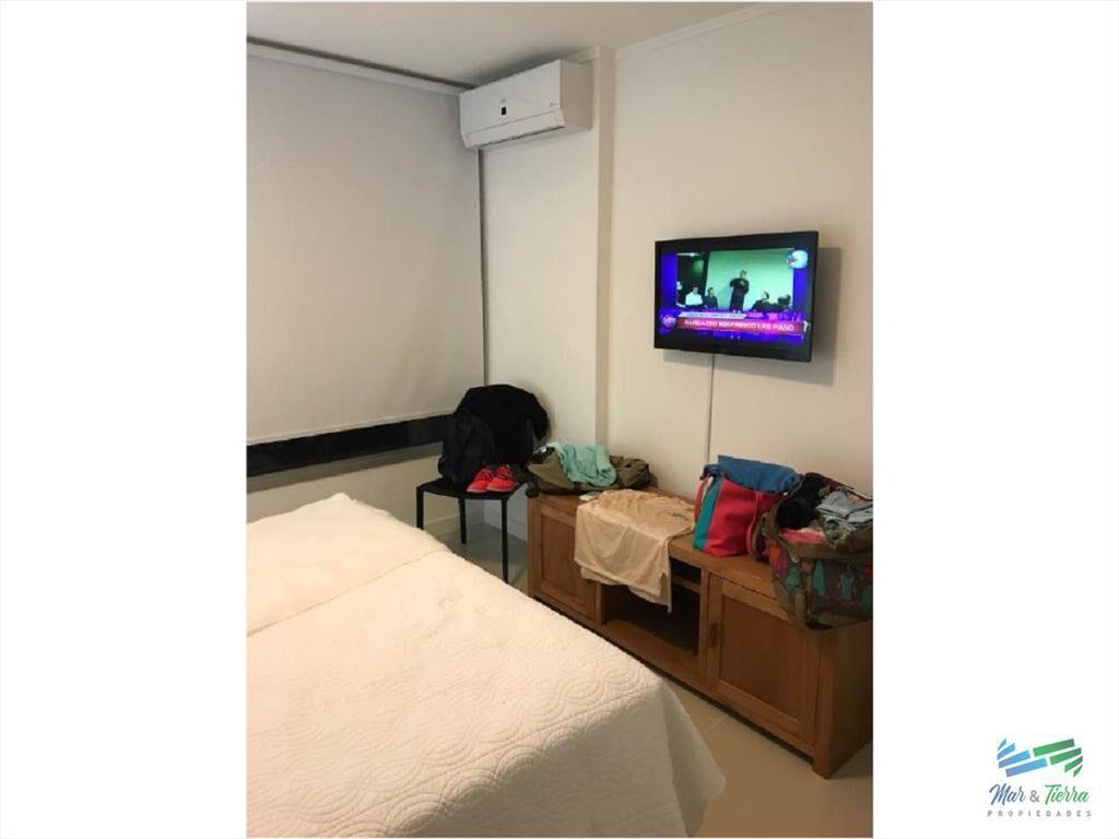 Apartamento en Brava, 3 dormitorios *