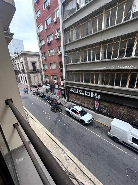 Frente a la plaza Matriz, 60 m2 , 2 ambientes, estrena !!