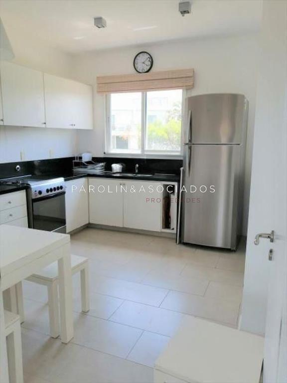 Casa de 5 dormitorios en venta en Manantiales,