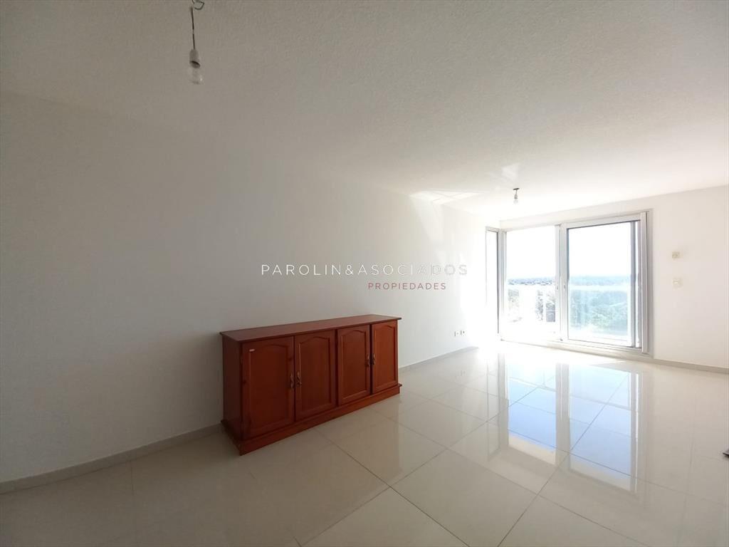 Apartamento en venta en Summer Tower, Punta del