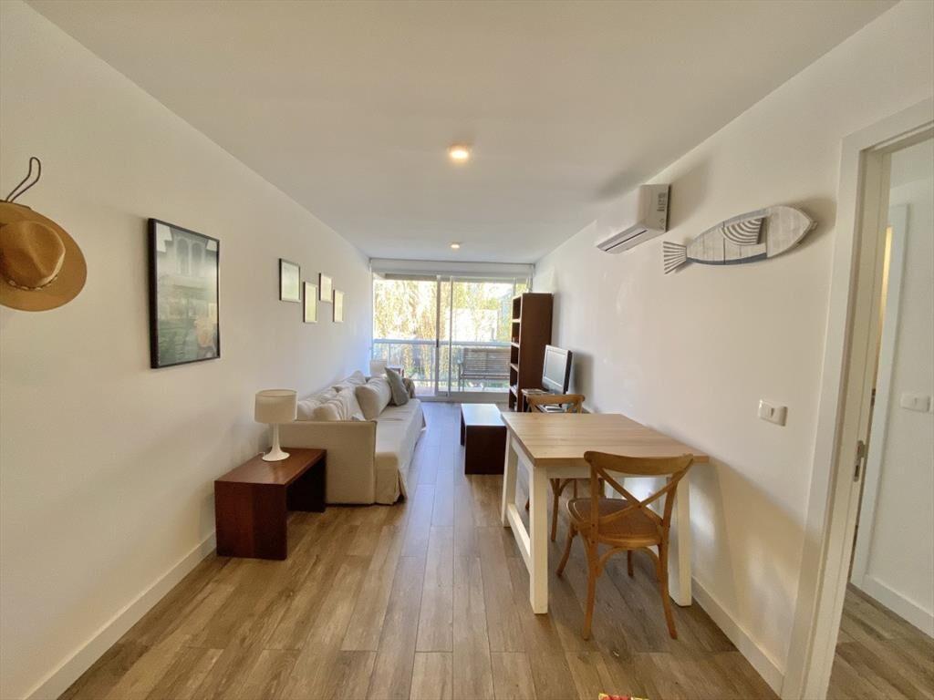 VENTA DE APARTAMENTO DE 1 DORMITORIO 1 BAÑO EN EDIFICIO LA