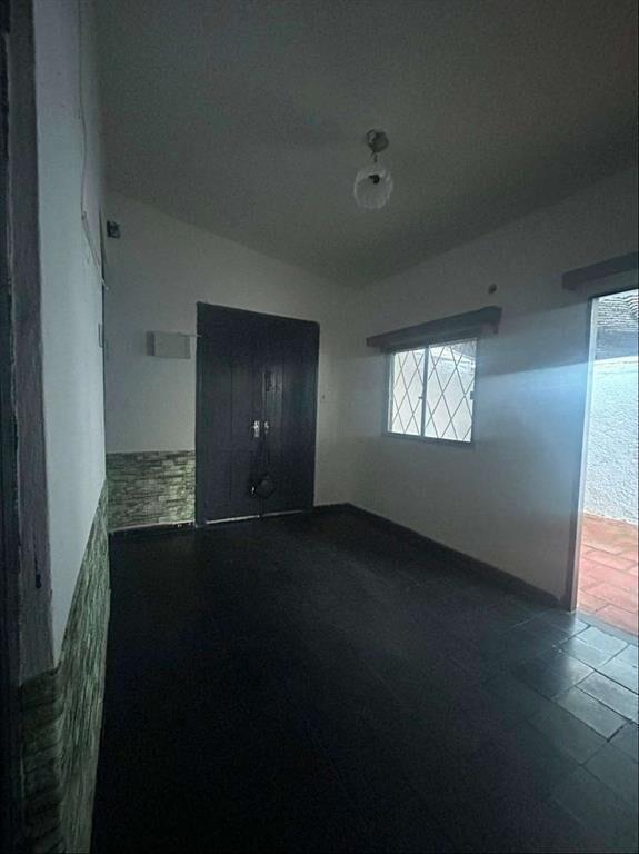 Alquiler apto 2 dormitorios en PB con patio exclusivo y par
