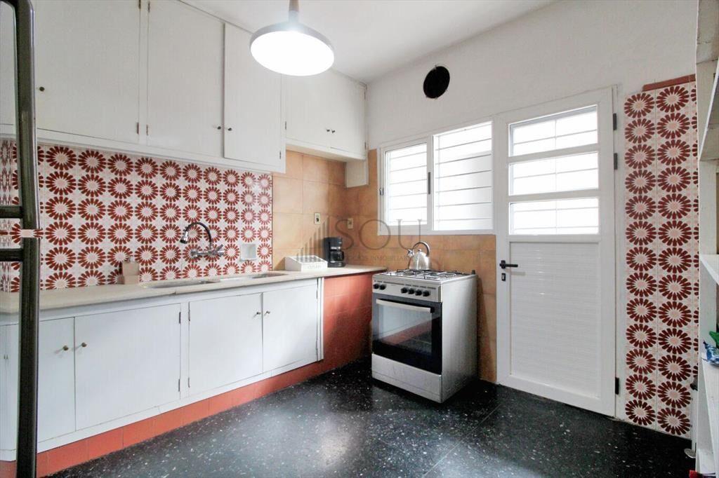 Venta casa cuatro dormitorios más escritorio, patio y garag