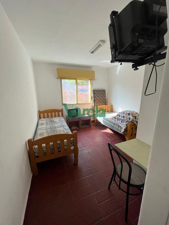 Exclusivo Complejo, casa principal y 10 con a mts
