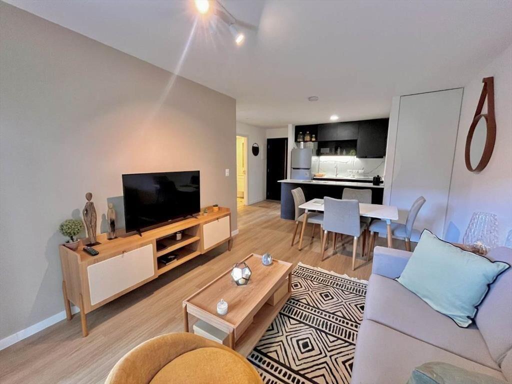 VENTA APARTAMENTO 1 DORMITORIO CON GARAJE, CENTRO