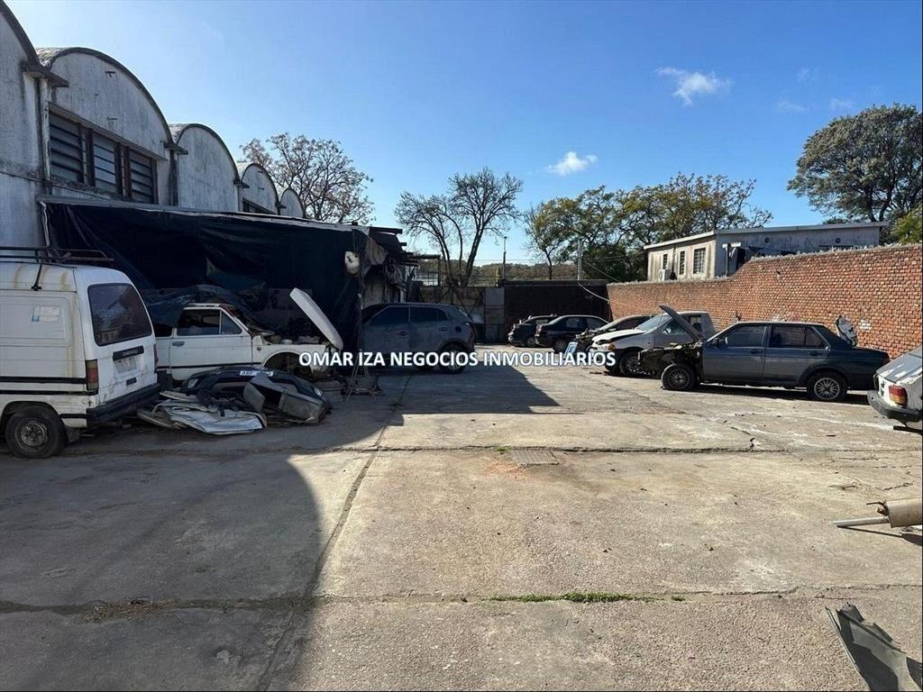 VENTA LOCAL COMRCIAL EN LA TEJA, GALPON, DEPOSITO, ENTRADA