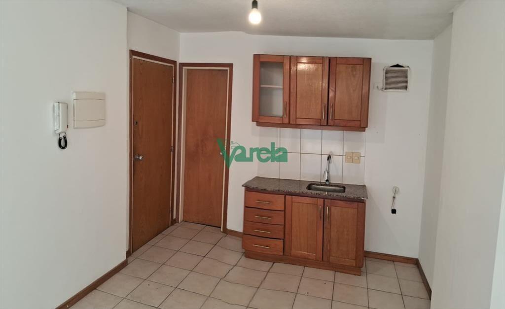 Alquiler Pocitos, Rambla, apartamento con terraza
