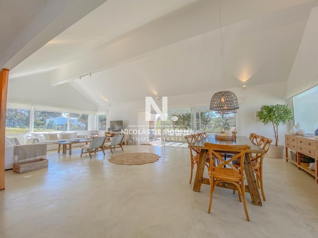 Hermosa casa en barrio cerrado en Jose Ignacio