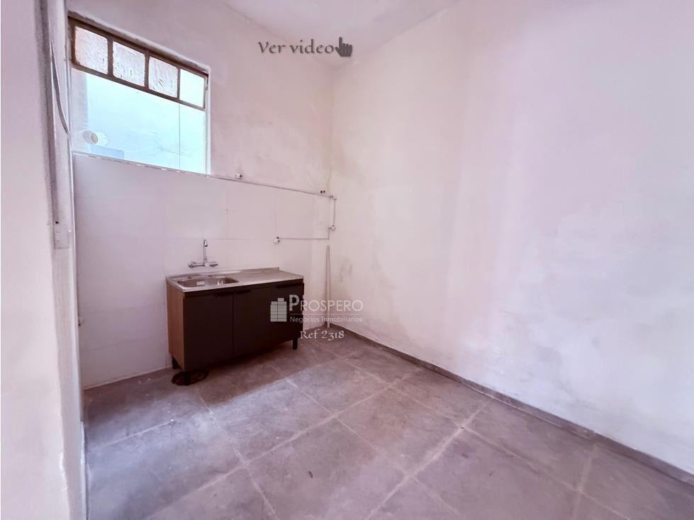 2318/p/1 Venta LOCAL PH La Blanqueada