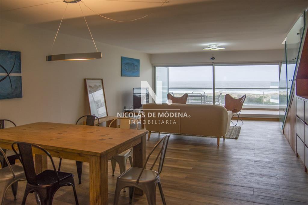 Duplex frente al mar a la venta Playa Brava