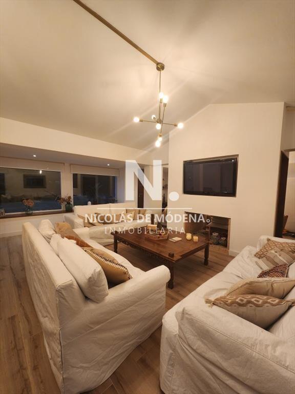 Casa en Venta de 4 dormitorios en Playa Mansa , ,