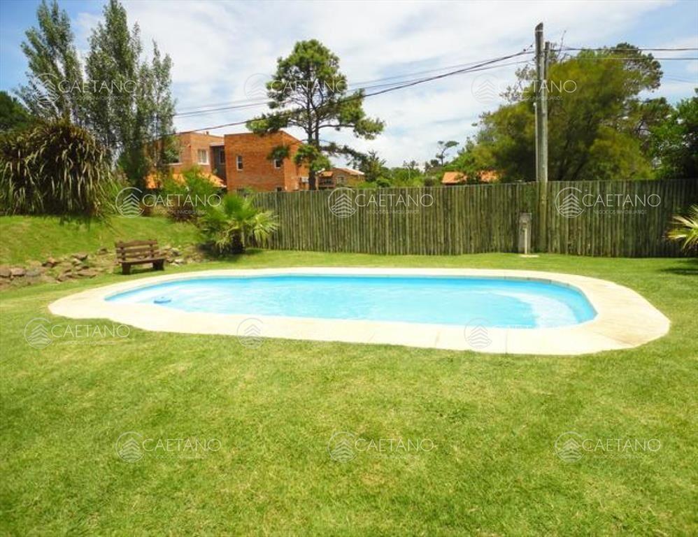 Venta casa 3 dormitorios. Tio Tom. Punta Ballena.