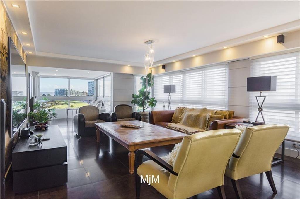 ALQUILER APARTAMENTO POCITOS 4 DORMITORIOS