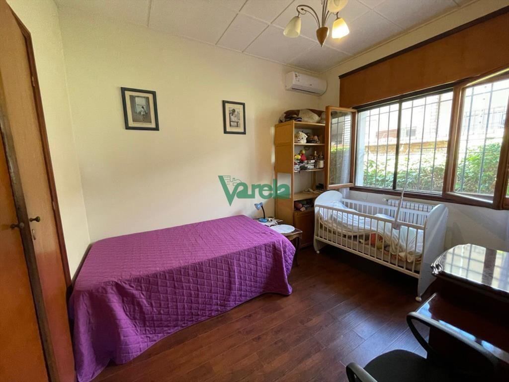 Venta casa en Atlantida, 4 dorm, 3 baños, estufa