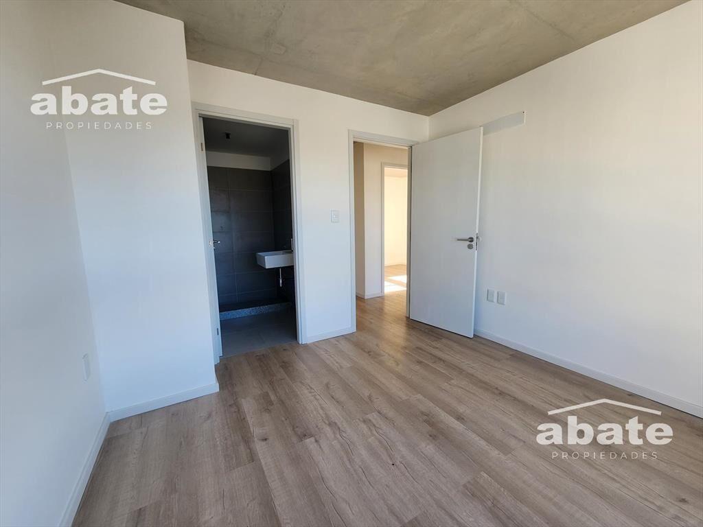 Venta apartamento 3 Dormitorios en Aguada 01 Libertador pis