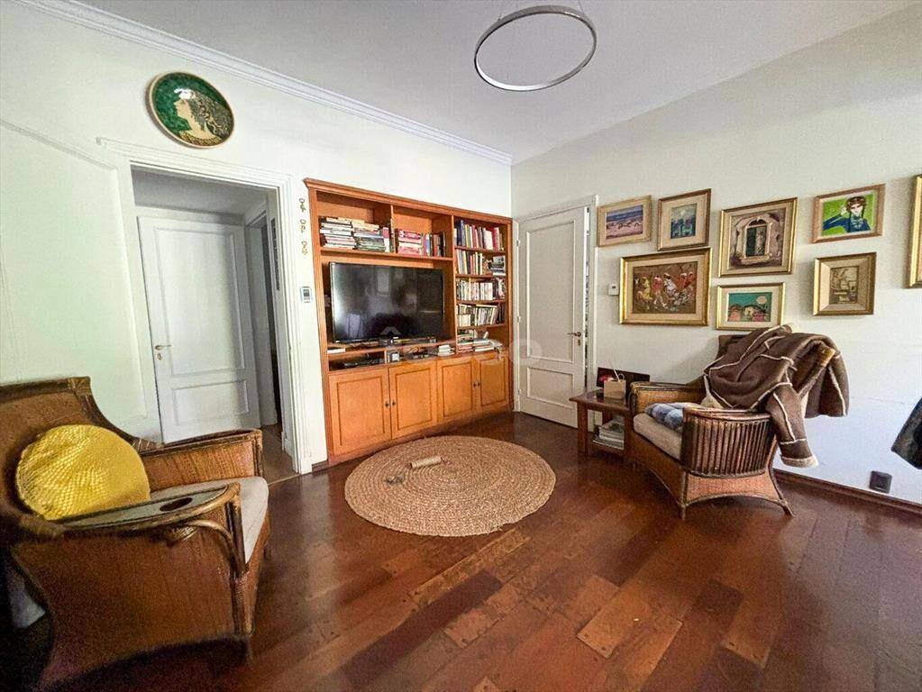 Casa en venta en el Prado, con gran jardín y piscina a metr