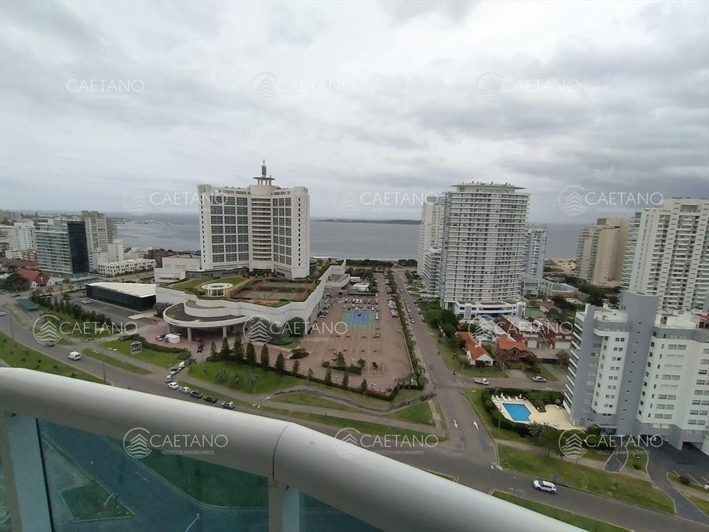 Alquiler anual, temporal apartamento 2 dormitorios. Playa m