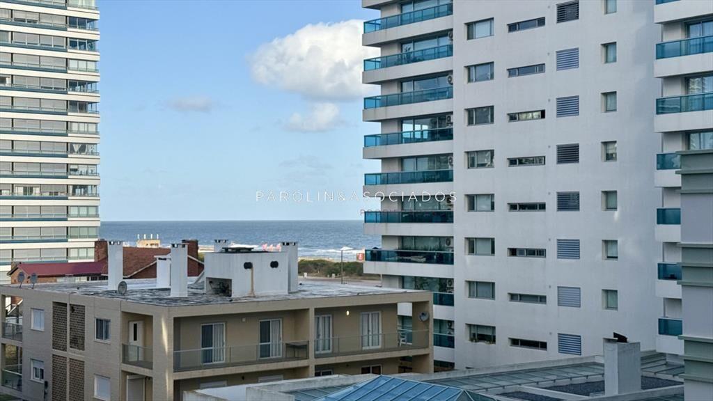 Departamento en Venta de 2 dormitorios en Manglar