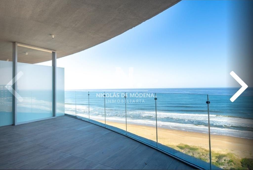 En venta apartamento con vista al mar de 3 en del
