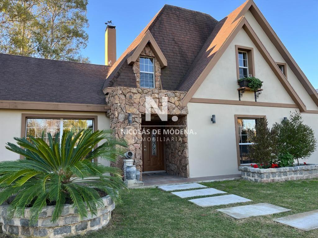 Venta de Casa, en Cumbres de Carrasco