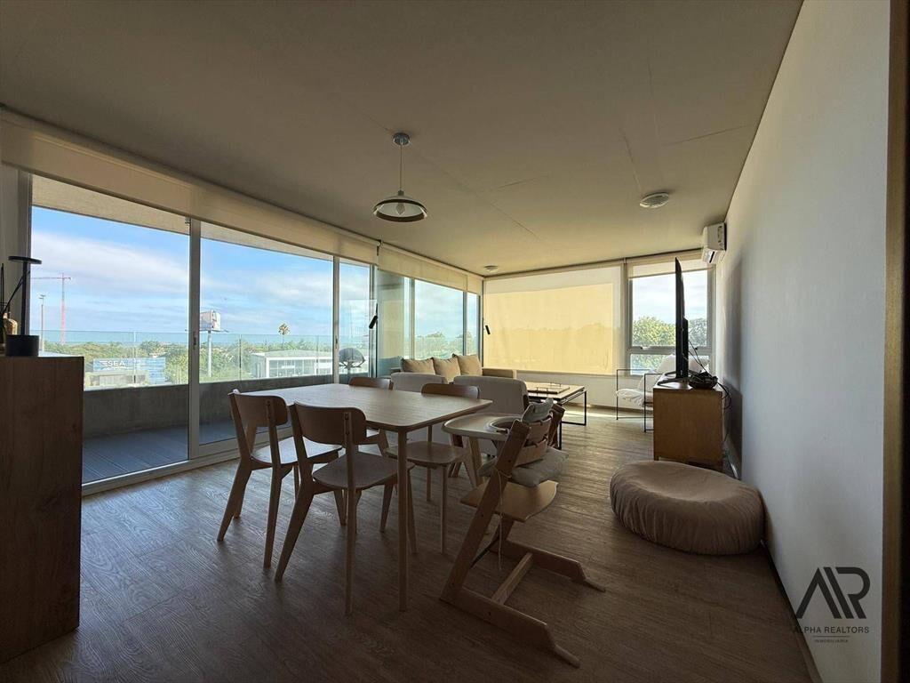 Apartamento en venta c/ cochera en Parque Miramar