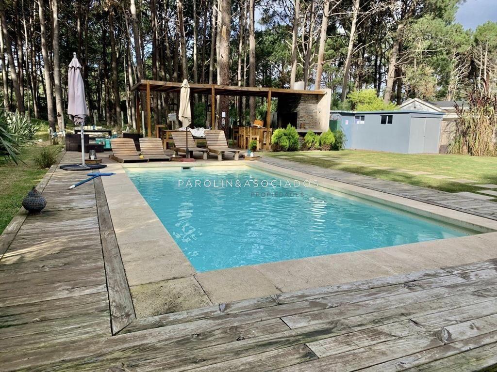 Casa en venta de 5 dormitorios y 5 baños en Montoya, Punta