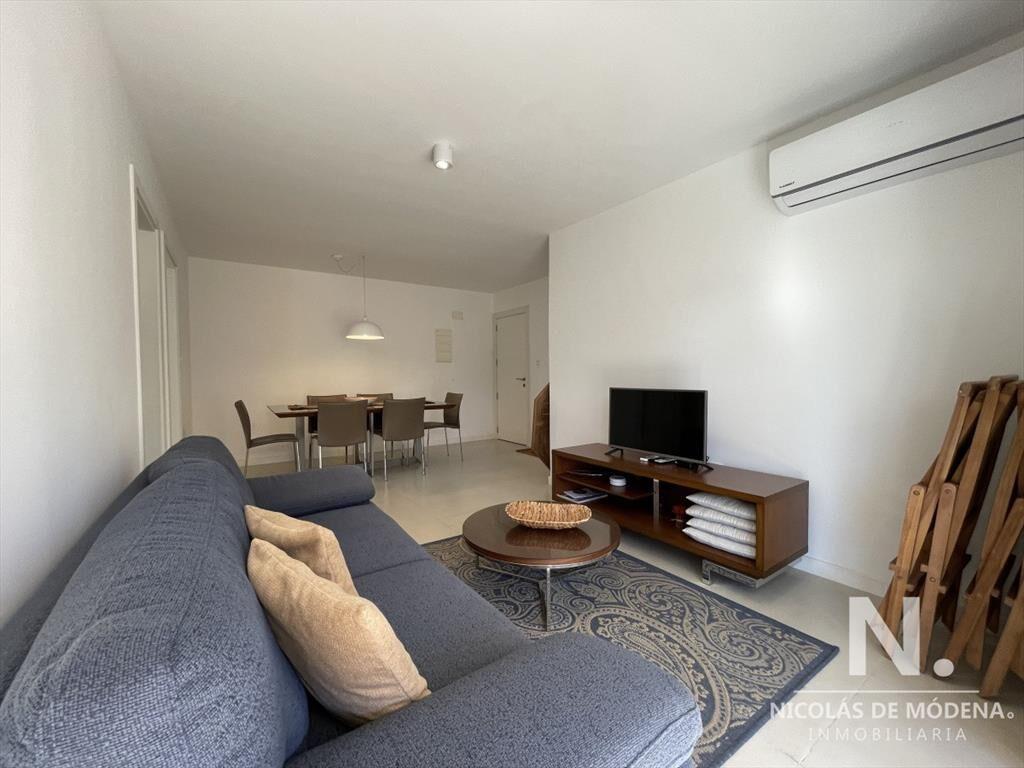 Playa Mansa Punta del Este Apartamento con Parrillero