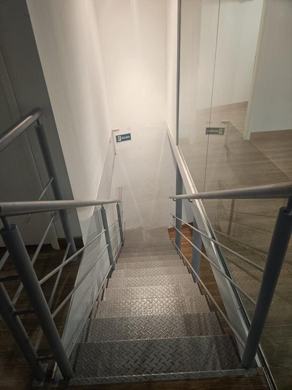 Plaza Independencia , gran esquina, 400 m2 , 15 mts de fren