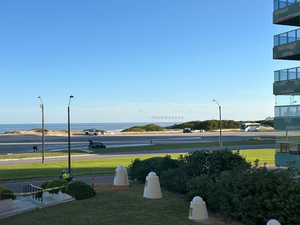 Apartamento en venta de 2 dormitorios en Torre