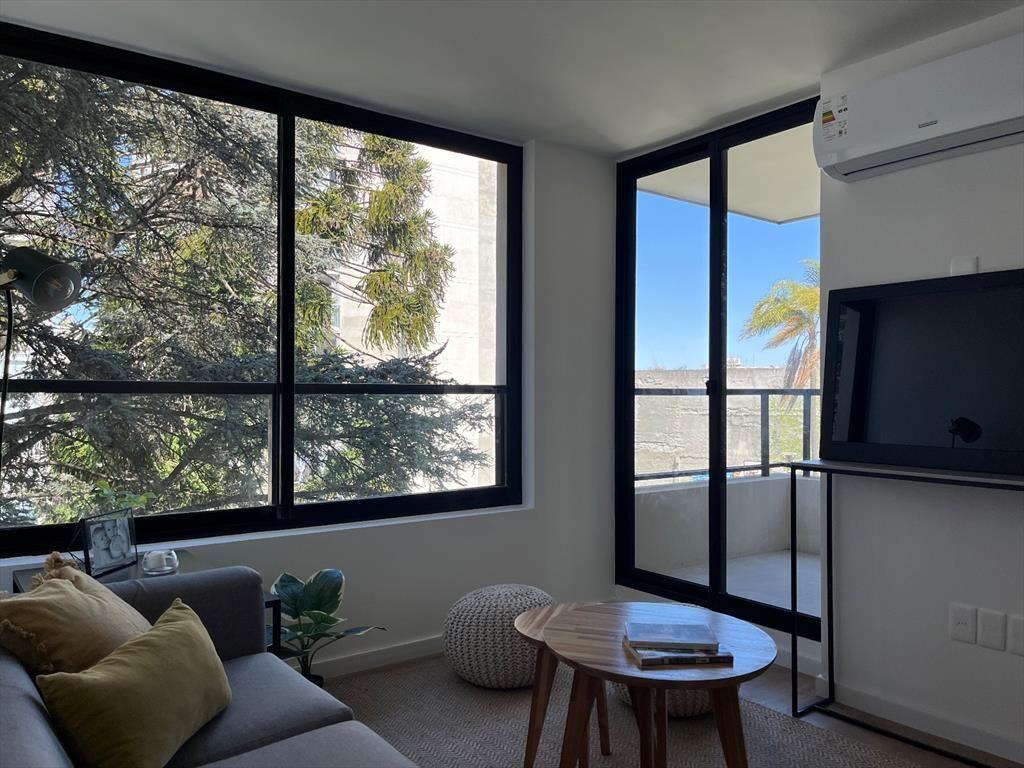 Apartamento en venta en Tres Cruces de dos dormitorios A...